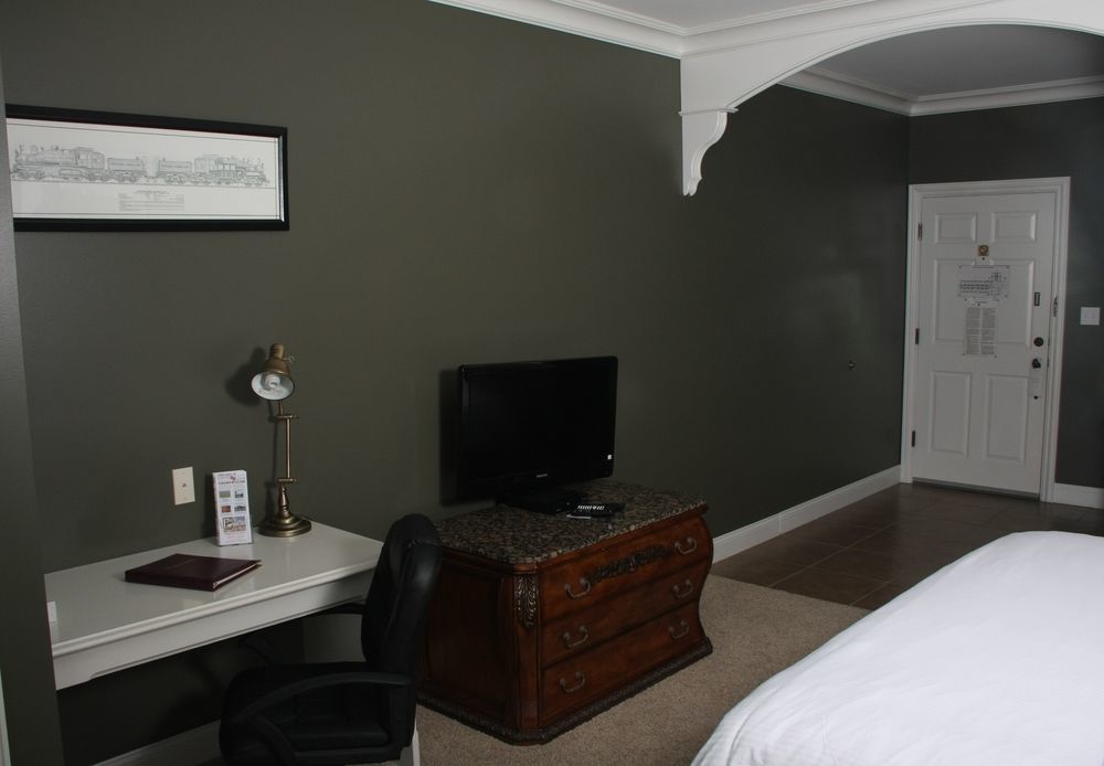 Depot Inn & Suites La Plata Экстерьер фото
