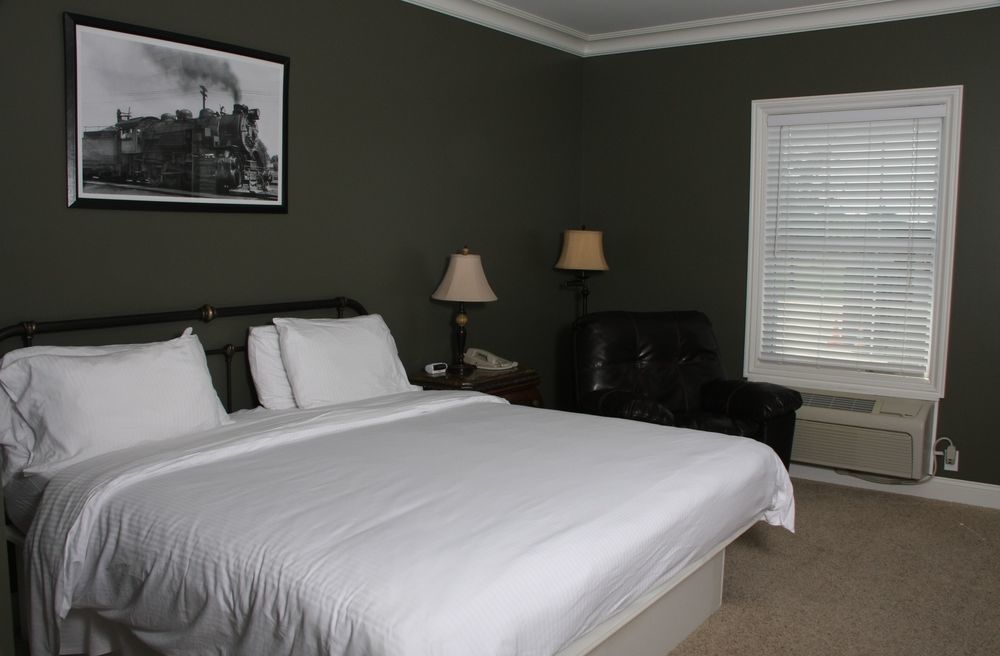 Depot Inn & Suites La Plata Экстерьер фото