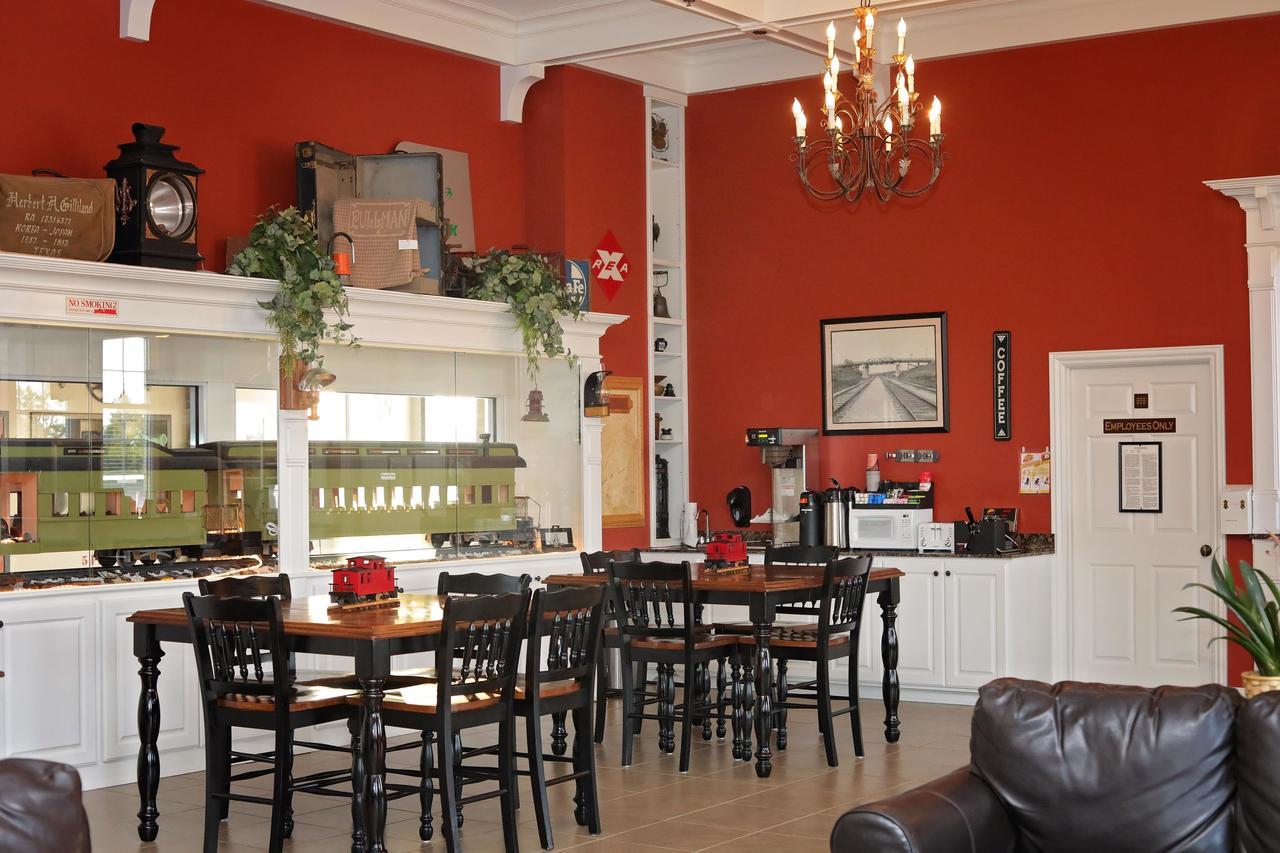 Depot Inn & Suites La Plata Экстерьер фото